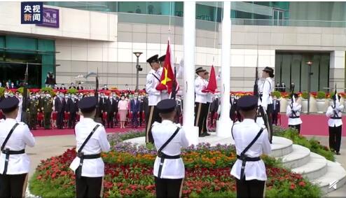 五星紅旗高高飄揚(yáng)，香港回歸祖國23年